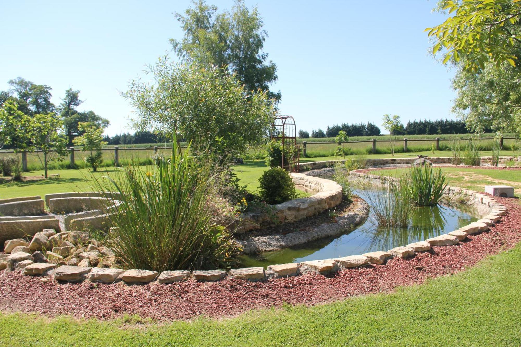 Logis Du Grand Pin Leilighet Saint-Martin-des-Entrées Eksteriør bilde