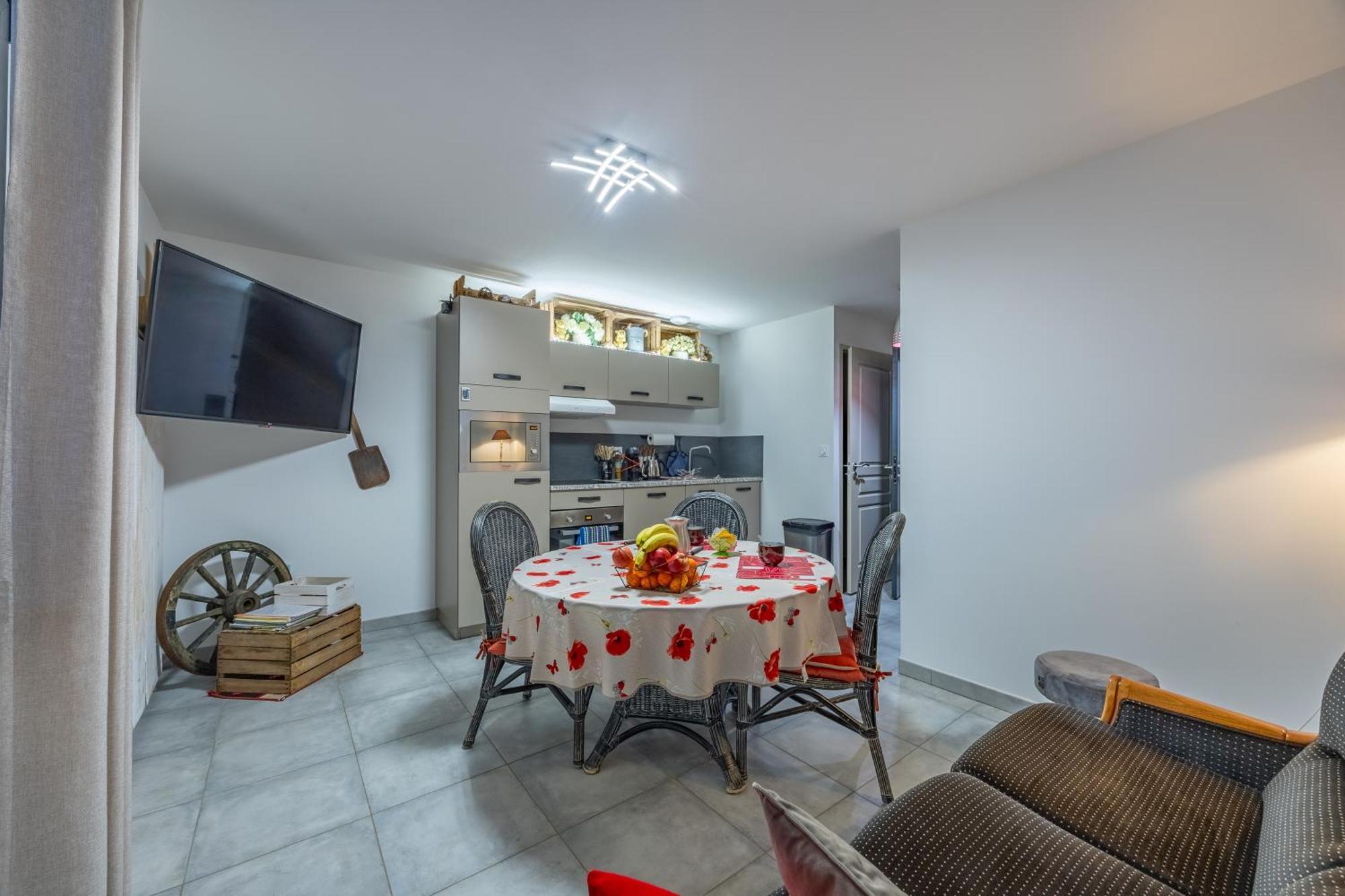 Logis Du Grand Pin Leilighet Saint-Martin-des-Entrées Eksteriør bilde