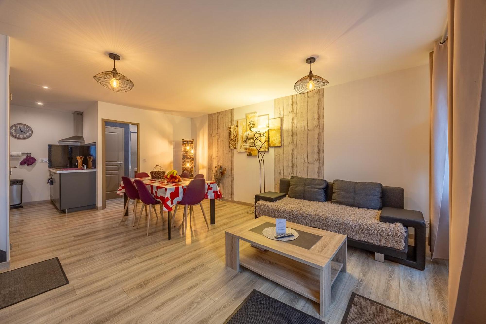 Logis Du Grand Pin Leilighet Saint-Martin-des-Entrées Eksteriør bilde